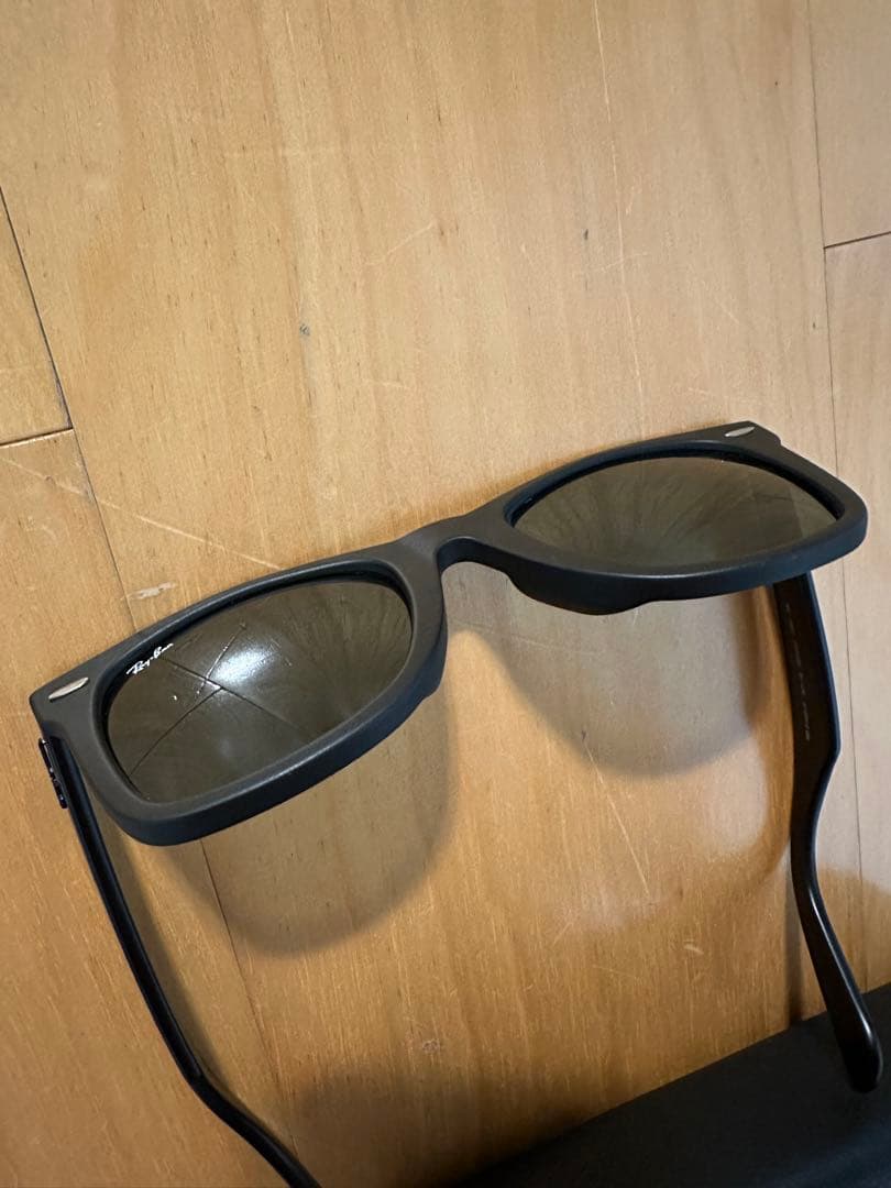 Ray-Ban Wayfarer マットブラック グリーンレンズ