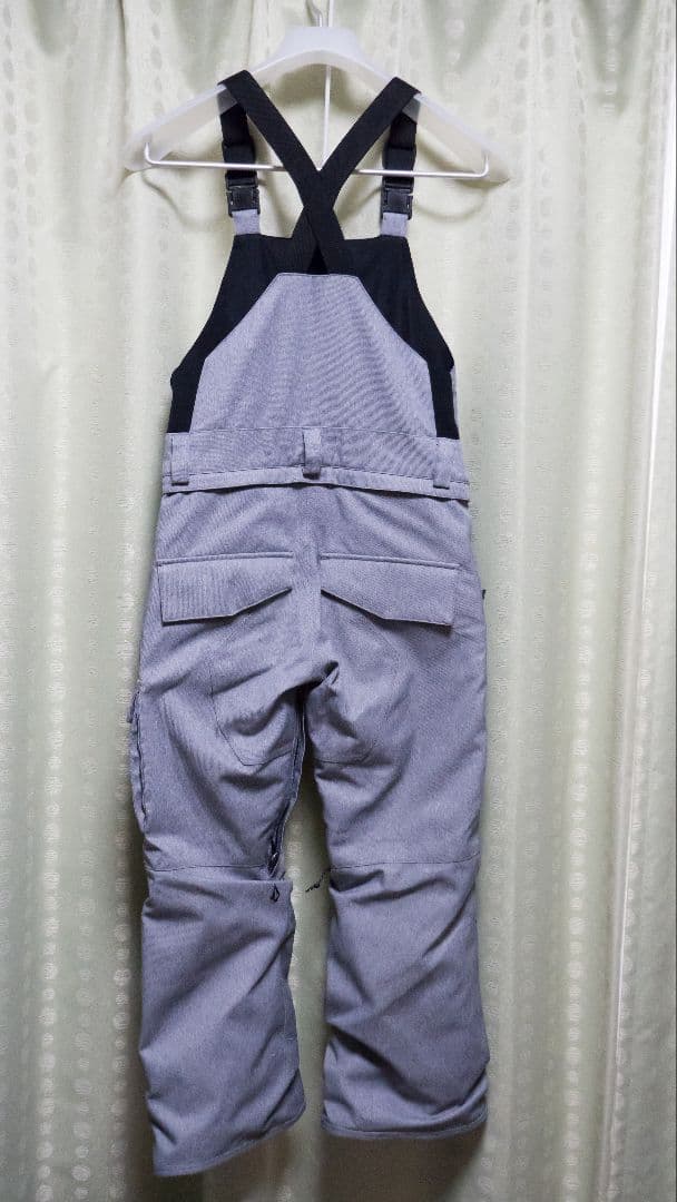 ボルコム　130 子供用　ビブパンツ　スノーボードウェア　スキーウェア
