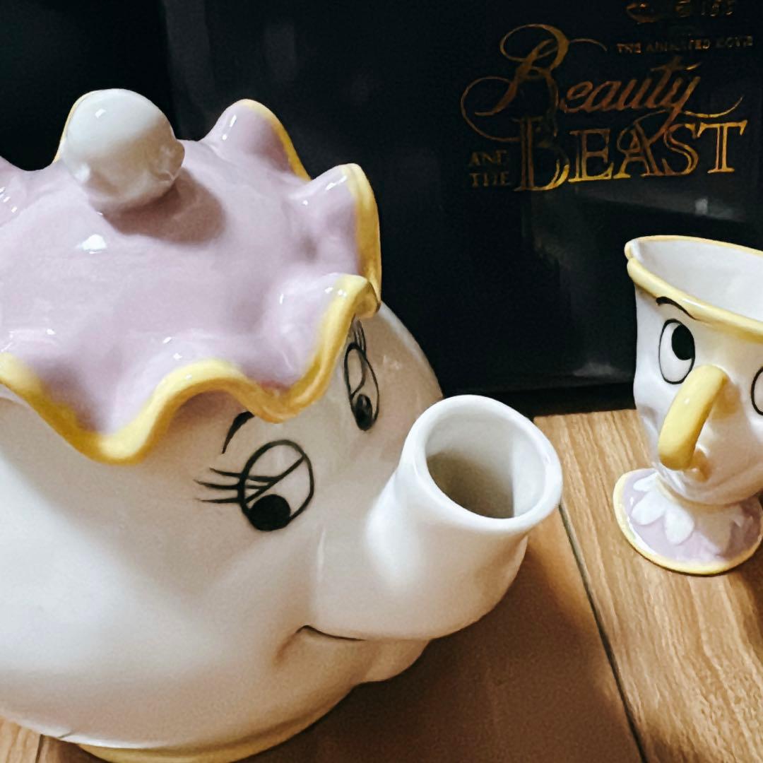 【メーカー完売】ディズニー　ポット夫人　チップ　ティーセット