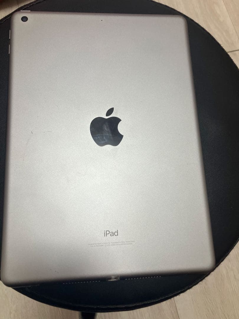 iPad (第6世代)本体 128gb