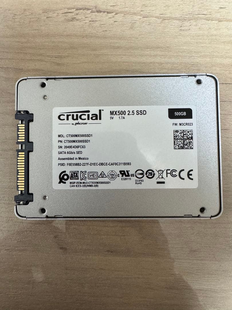 crucial MX500 500GB 2.5インチSSD