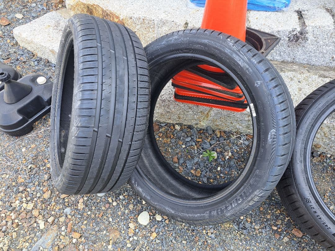 ミシュラン★パイロットスポーツ4SUV　245/45R21★タイヤ
