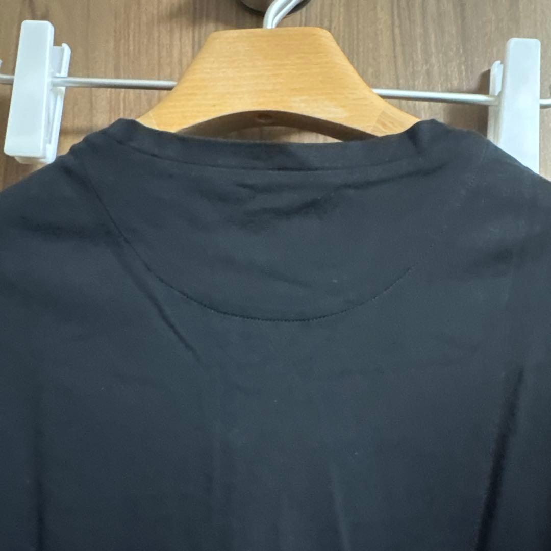 プラダ　Tシャツ　ブラックＭ