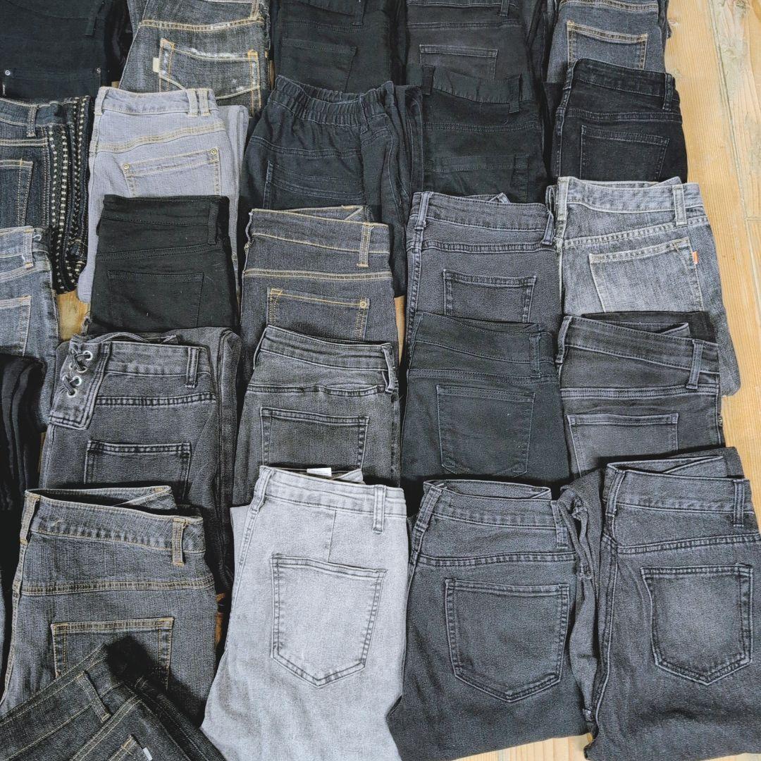 ブラックデニムパンツ 50本まとめ売り リメイク素材 ハンドメイド生地 はぎれ