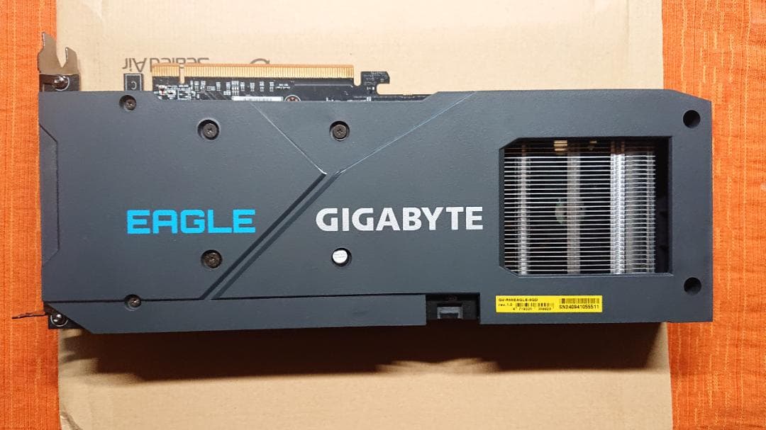 グラフィックボード　GIGABYTE　Radeon RX 6600（箱なし）