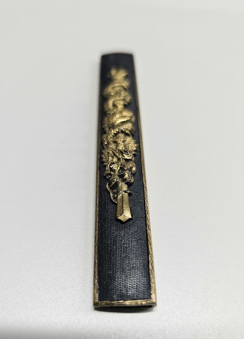 【刀装具・逸品】小柄 倶利伽羅龍図 独鈷剣 彫金 時代武具