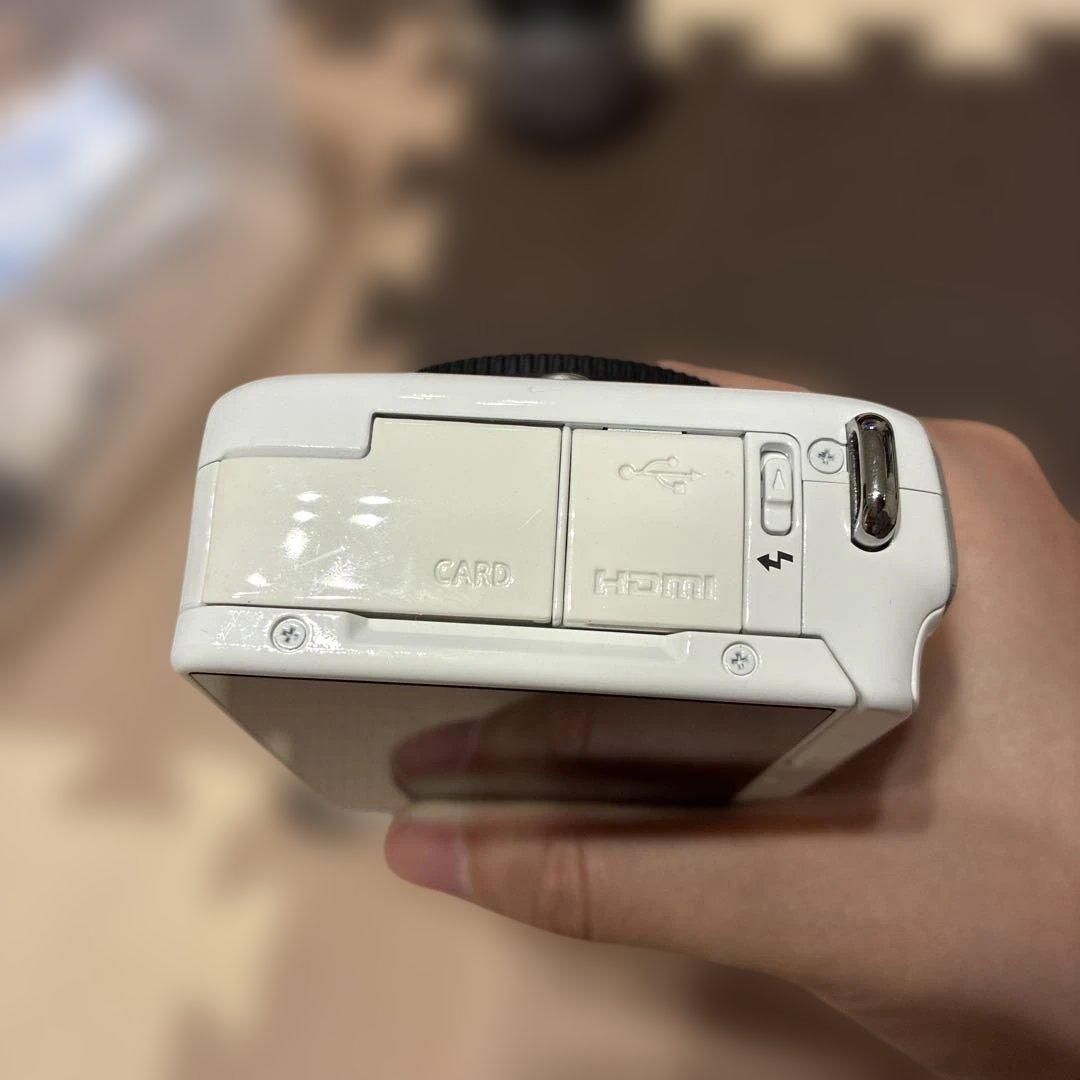 キヤノン　カメラ　eos10