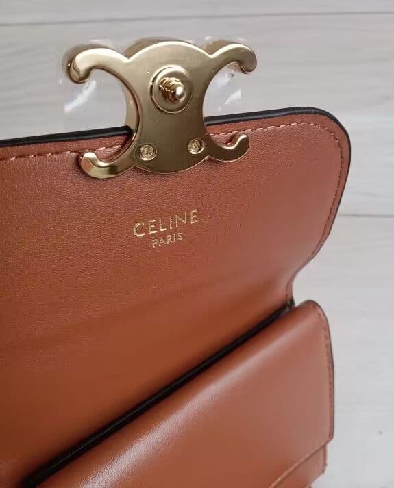 にじさま専用CELINE 三つ折り財布 ホワイト/ブラウン