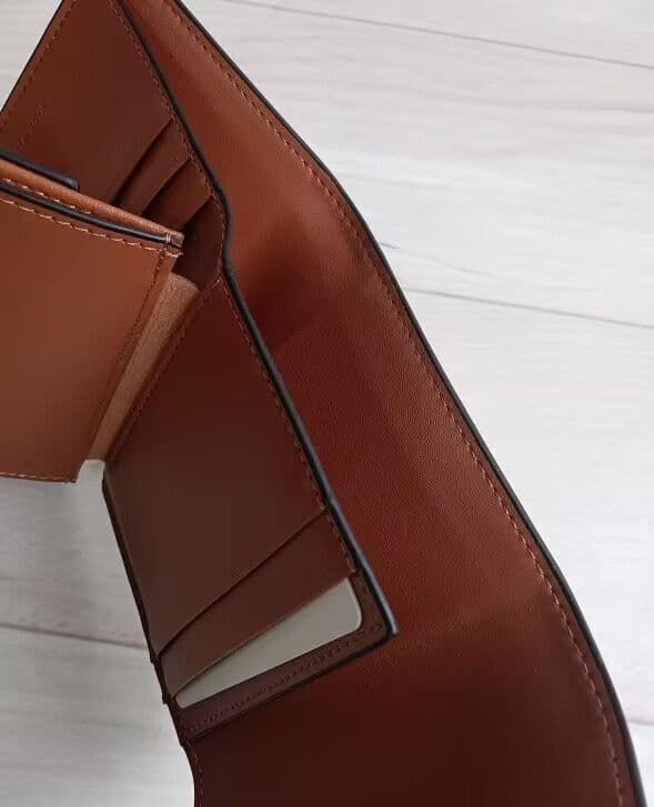 にじさま専用CELINE 三つ折り財布 ホワイト/ブラウン