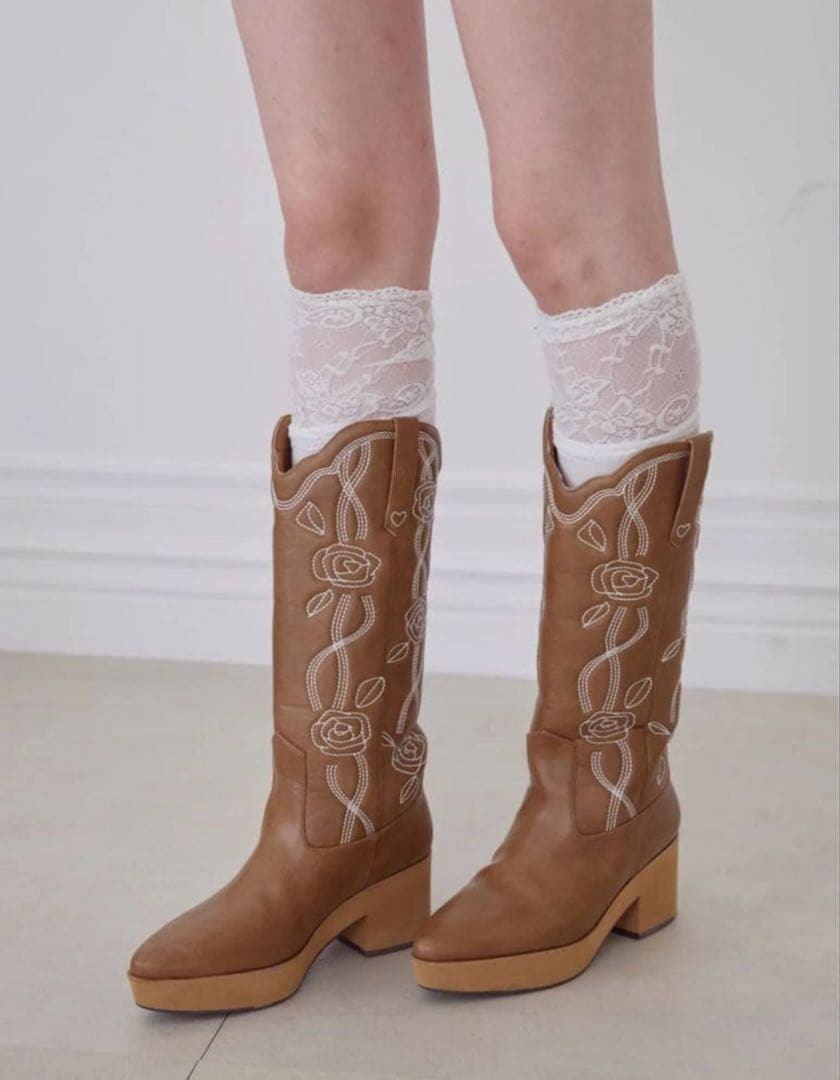 靴 Treaturself Rose embroiderywesternboots
