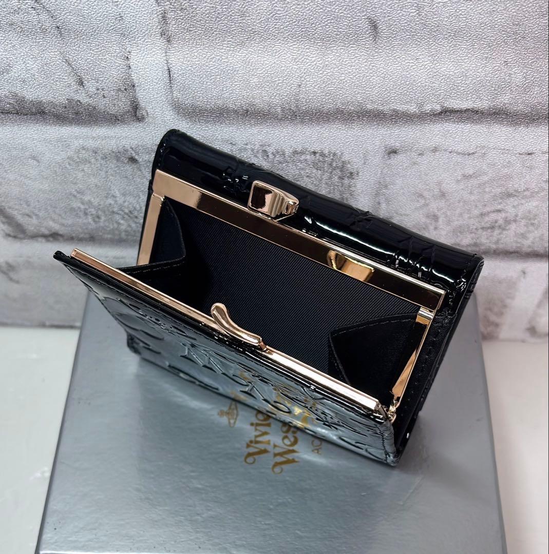 【ショッパー付き】VivienneWestwood エナメル三つ折財布　ブラック