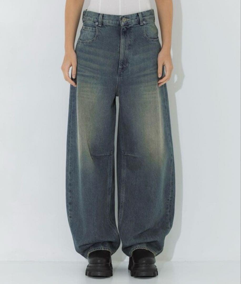 STUDIOUS バレルレッグジーンズ Barrel Leg Jeans