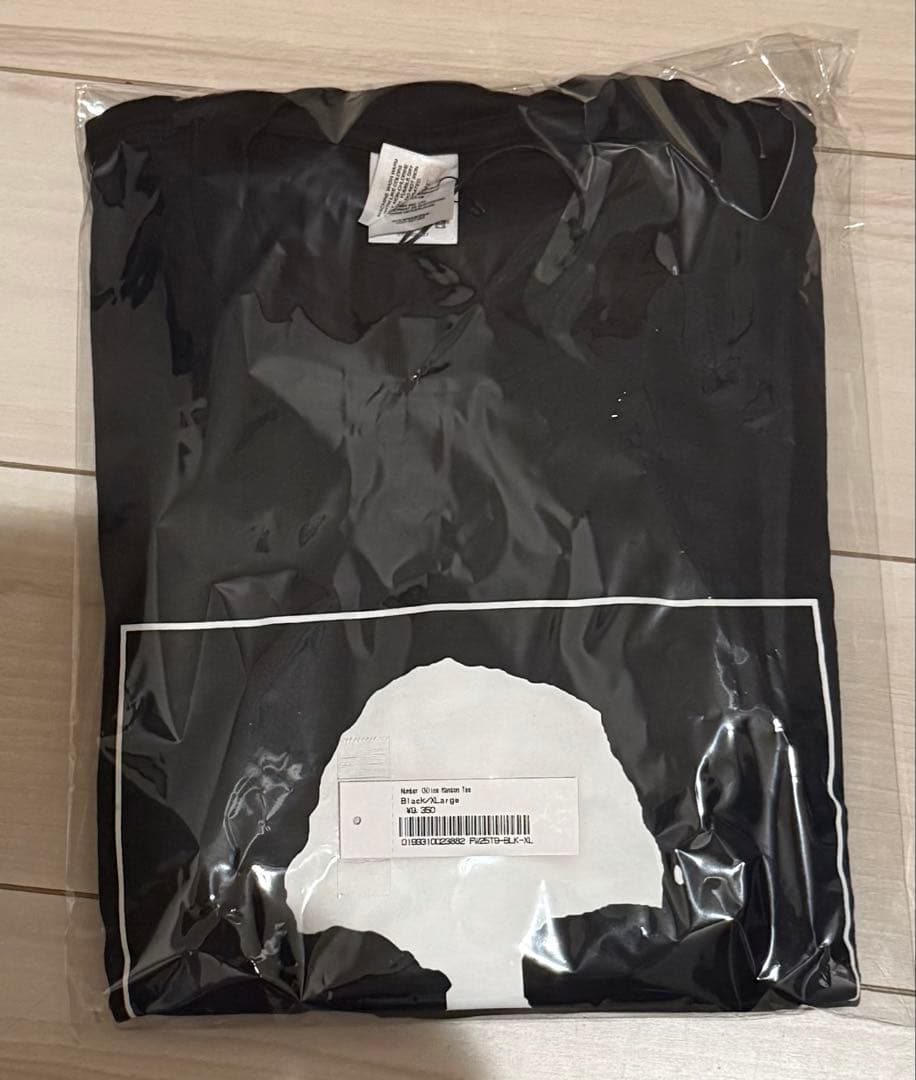 XL Supreme®/Number (N)ine Manson Tee 黒