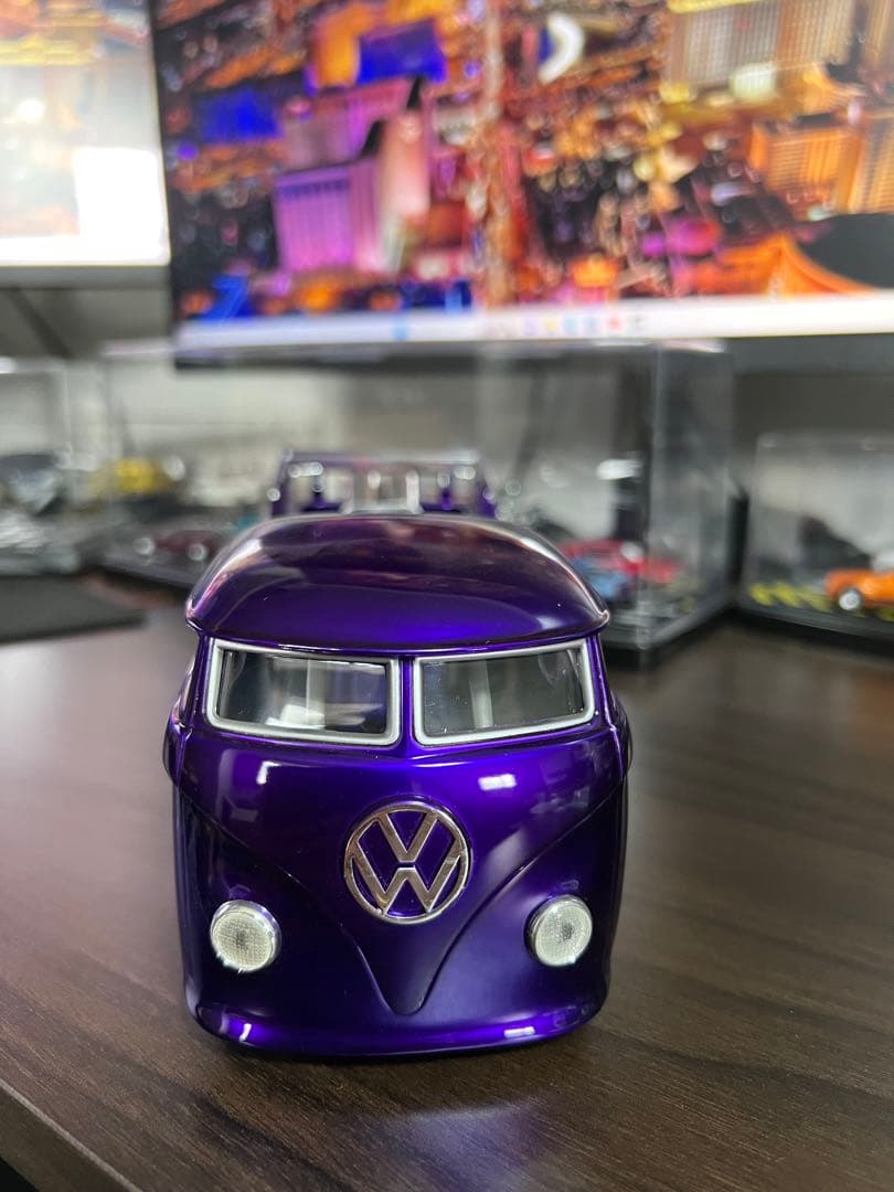 Volkswagen Van パープル ミニカー　1/18