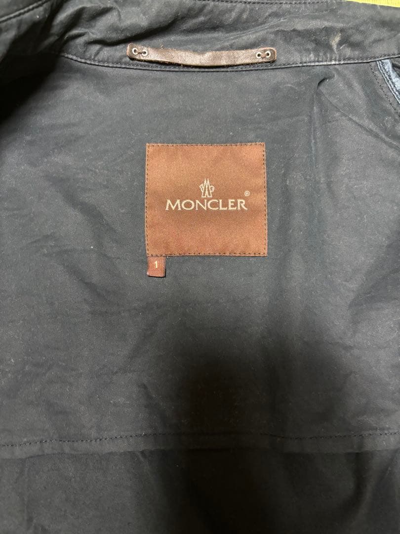 コ*ジ様 MONCLER スウィングトップ