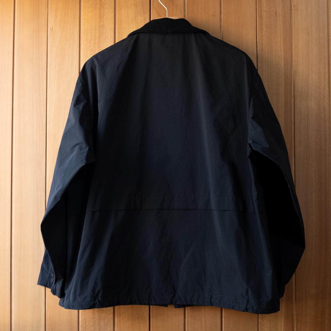 STILL BY HAND / High neck blouson / 黒 48