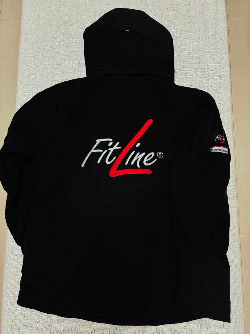 FitLine フード付きブラックジャケット/オマケ付き