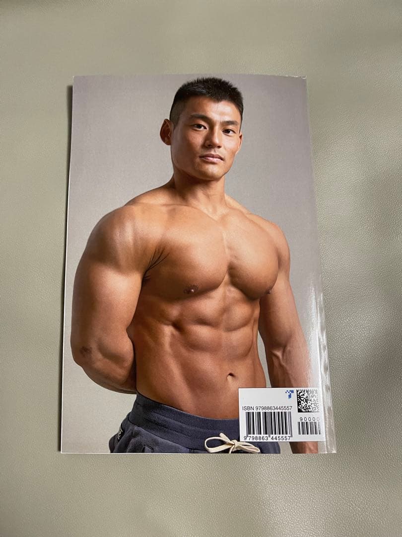 マッチョなイケメンモデルの写真集「Muscle Model Japan 15」