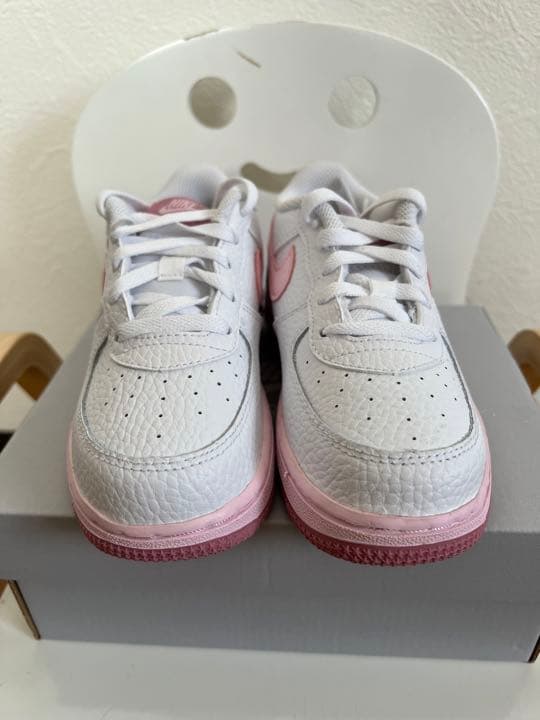 日本未入荷　日本未発売Nike Air Force 1 トドラー　ピンク　キッズ