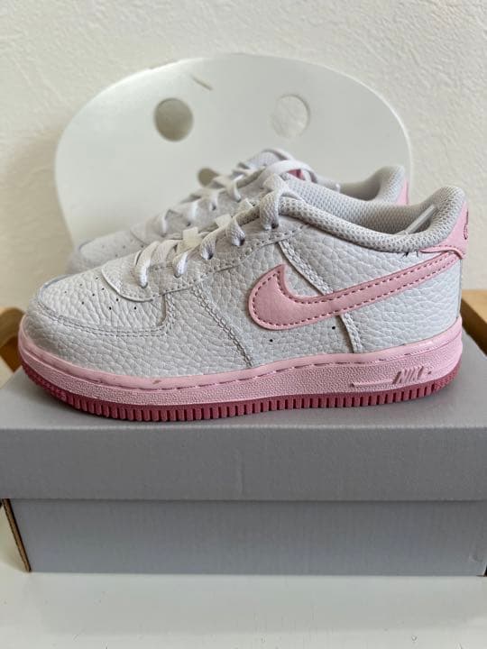 日本未入荷　日本未発売Nike Air Force 1 トドラー　ピンク　キッズ