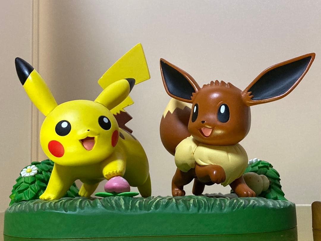 ポケモンわくわくゲットくじC賞ミュウツー・ラストワン賞 ピカチュウ＆イーブイ