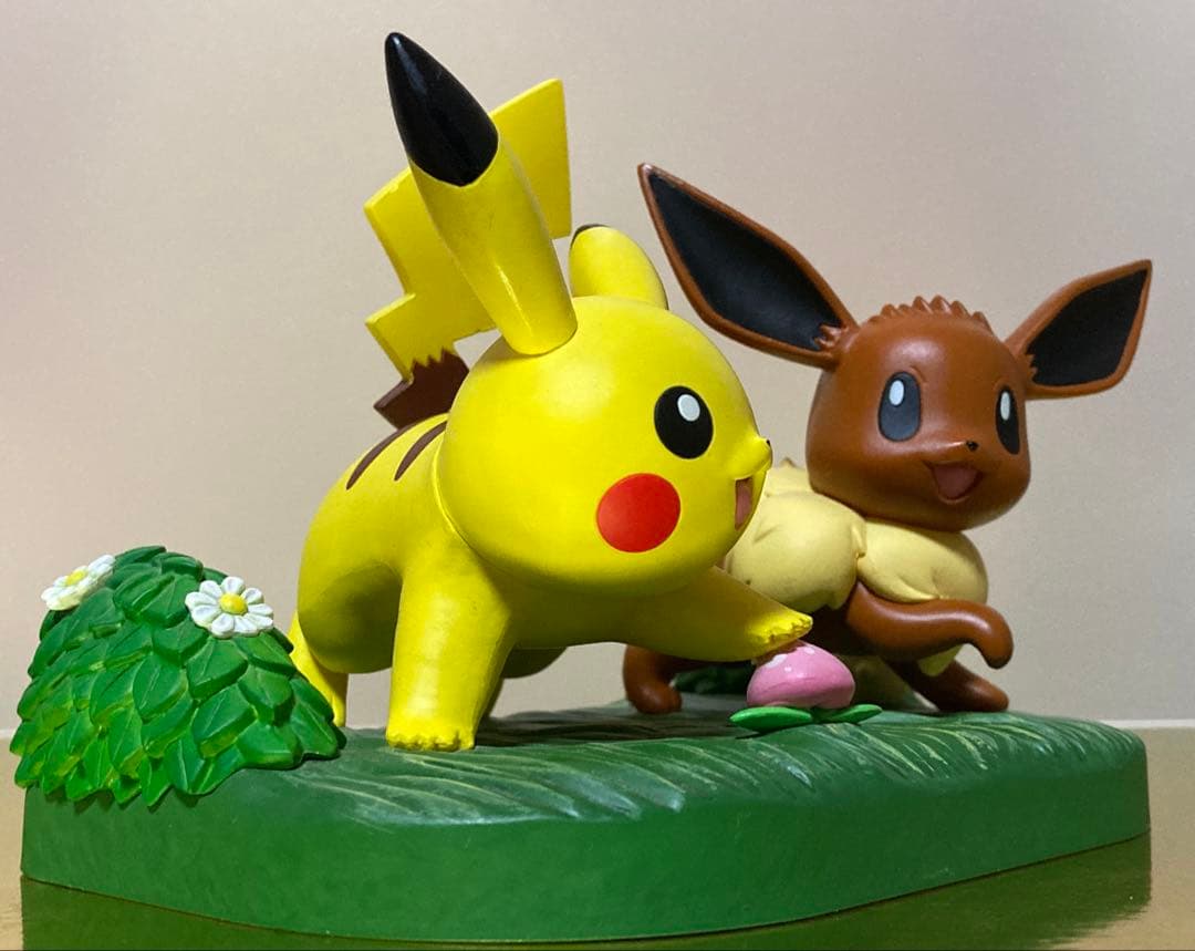 ポケモンわくわくゲットくじC賞ミュウツー・ラストワン賞 ピカチュウ＆イーブイ