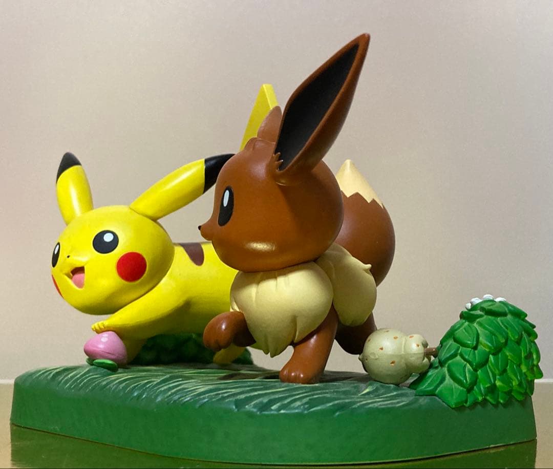 ポケモンわくわくゲットくじC賞ミュウツー・ラストワン賞 ピカチュウ＆イーブイ