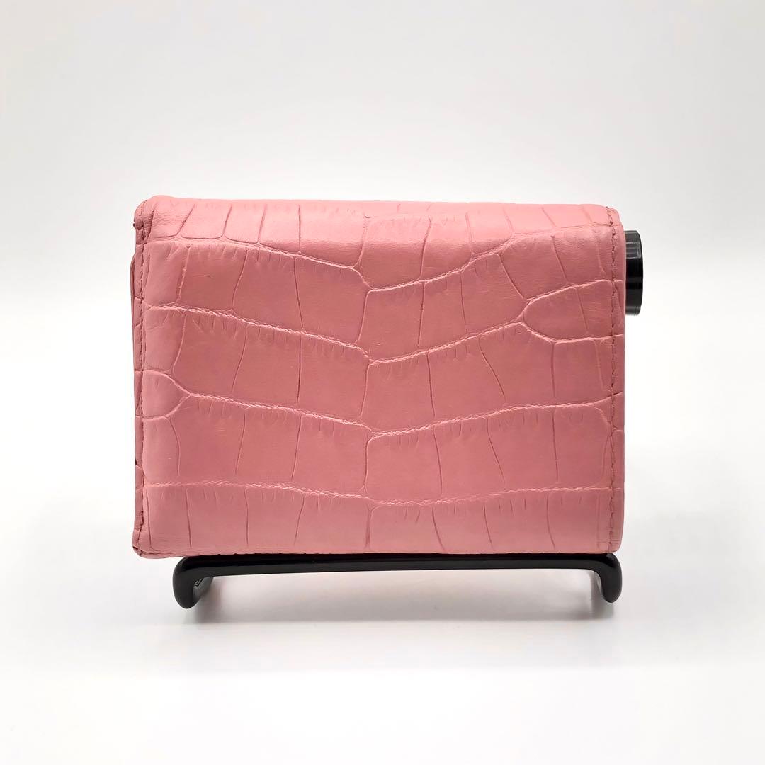 ミュウミュウ コンパクトウォレット 三つ折り財布 クロコ型押し ピンク レザー