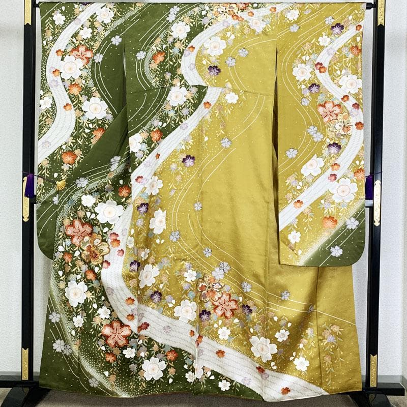 506z15☆振袖 古典柄 金駒刺繍 金彩 桜☆美品 成人式 結婚式 十三参り