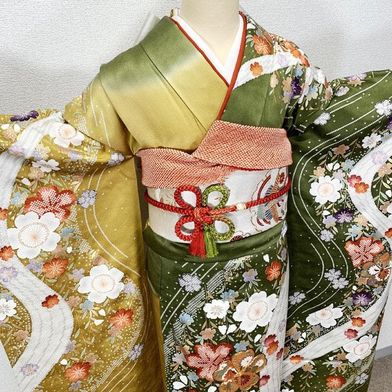 506z15☆振袖 古典柄 金駒刺繍 金彩 桜☆美品 成人式 結婚式 十三参り