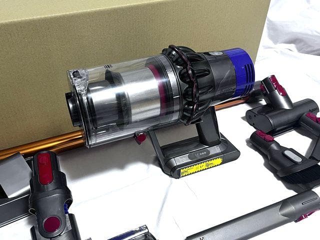 お買い得！48分稼働Dysonダイソン　サイクロンクリーナーSV12/V10良品