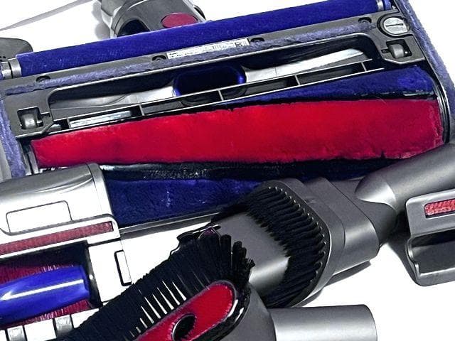お買い得！48分稼働Dysonダイソン　サイクロンクリーナーSV12/V10良品