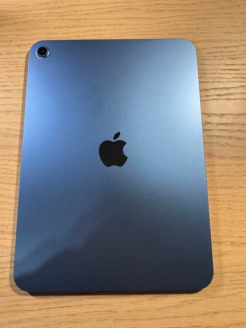 iPad （A16）ブルー　フィルム、ケース付き