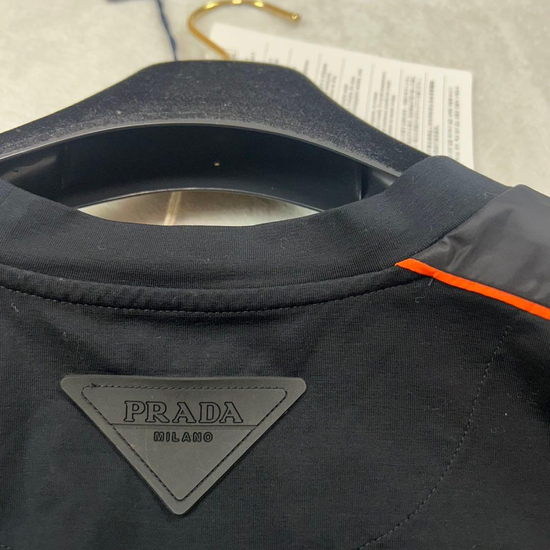 J219 新品未使 タグ付き M プラダ 三角ロゴ イタリア製 Tシャツ メンズ