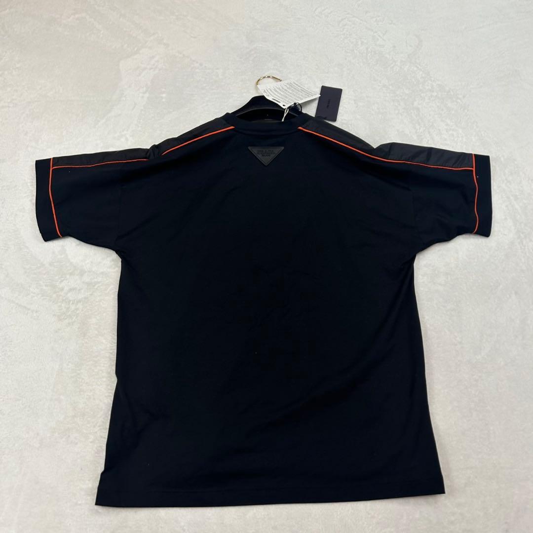 J219 新品未使 タグ付き M プラダ 三角ロゴ イタリア製 Tシャツ メンズ
