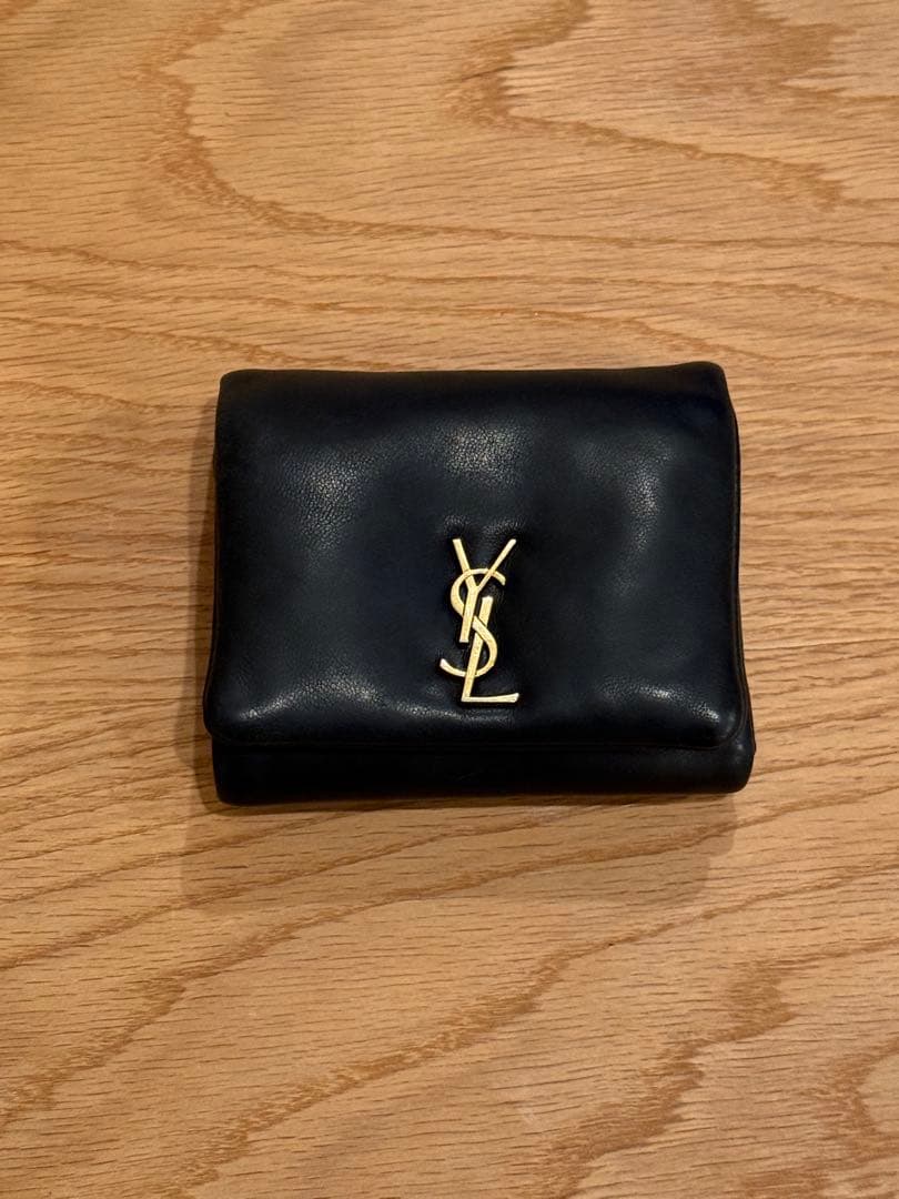 SAINT LAURENT ブラックレザー 三つ折り財布