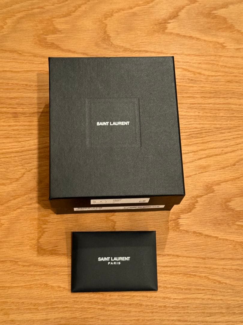 SAINT LAURENT ブラックレザー 三つ折り財布