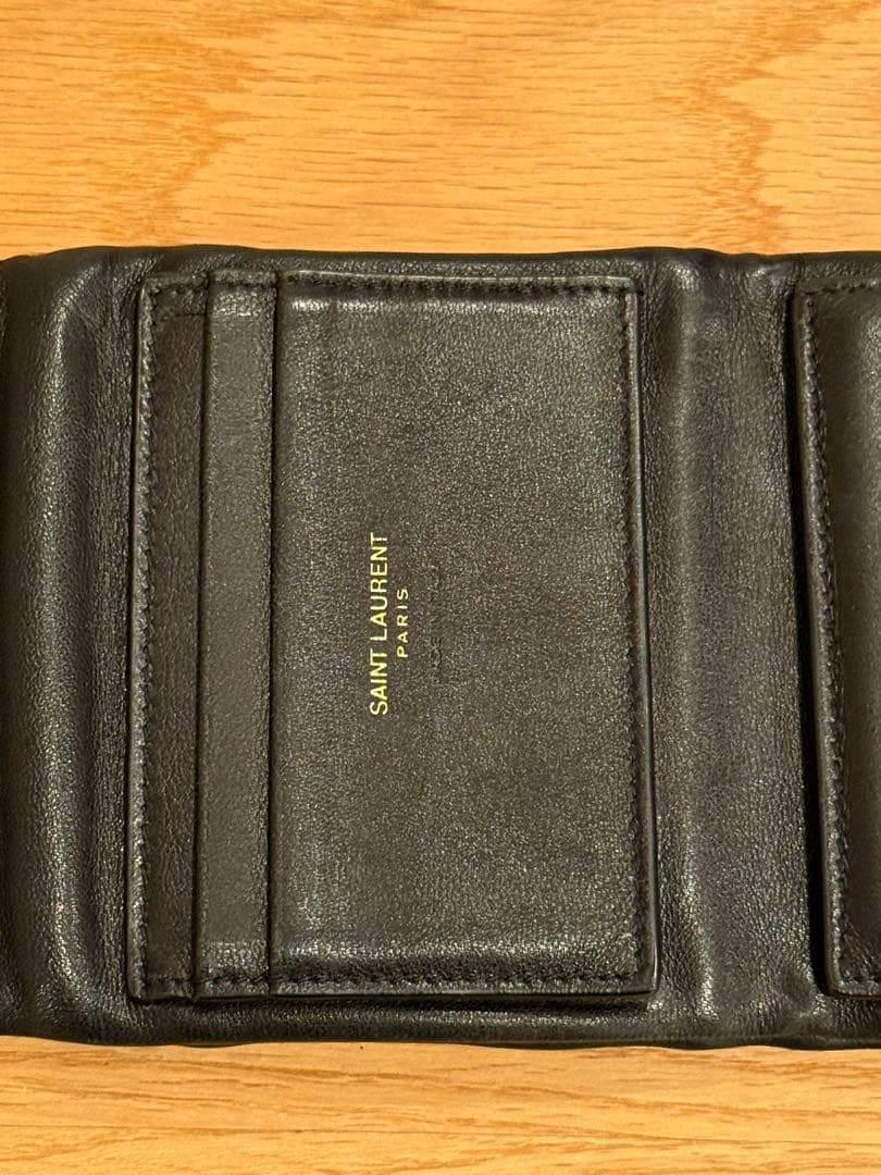 SAINT LAURENT ブラックレザー 三つ折り財布