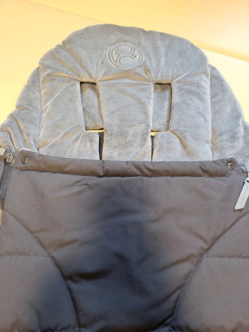 【美品】Cybex サイベックス　プラチナムフットマフ　ディープブラック
