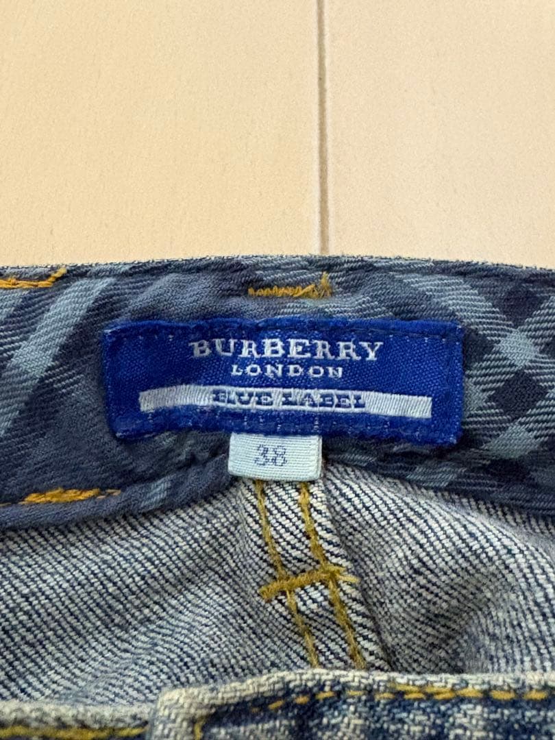 BURBERRY　バーバリー ストレートデニム