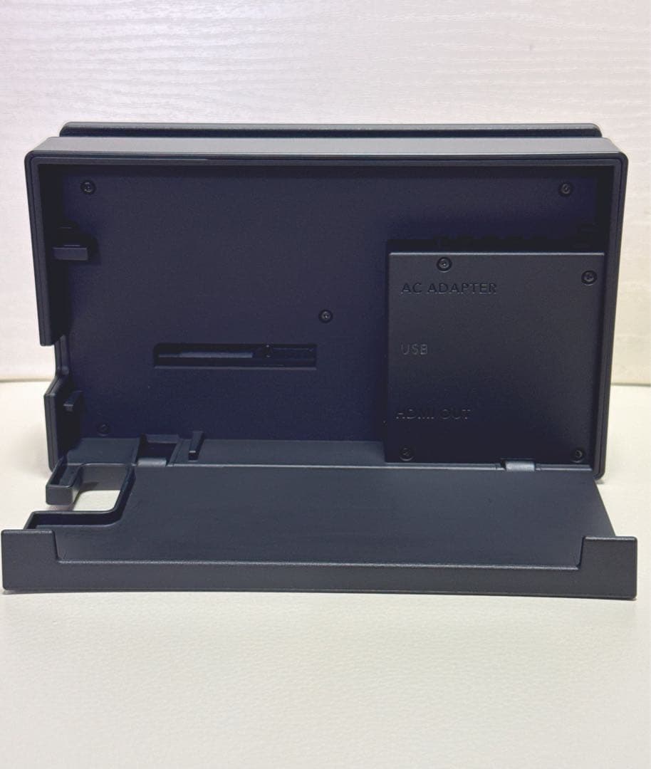 【美品】ニンテンドースイッチ本体 グレー液晶保護フィルム付