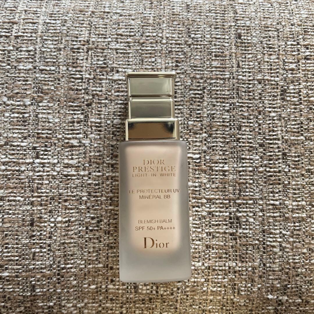 Dior プレステージホワイト ル プロテクターUVミネラルBB00化粧下地