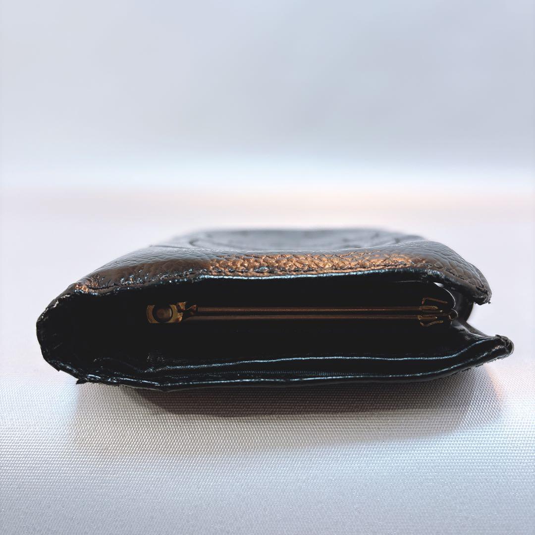 【シャネル】デカココマーク キャビアスキン ２つ折り財布 フラップホック 黒