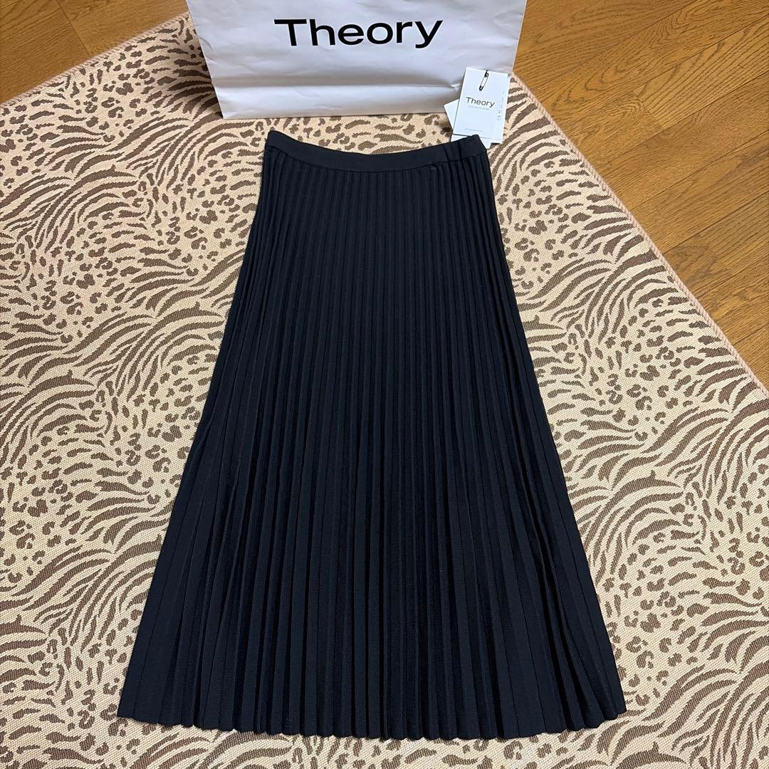 おススメ‼️ 綺麗目‼️Theory セオリー　プリーツスカート