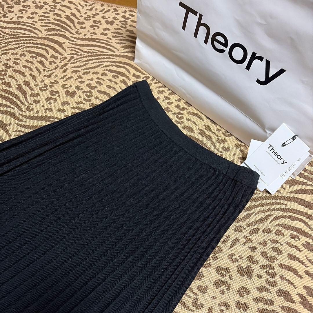 おススメ‼️ 綺麗目‼️Theory セオリー　プリーツスカート
