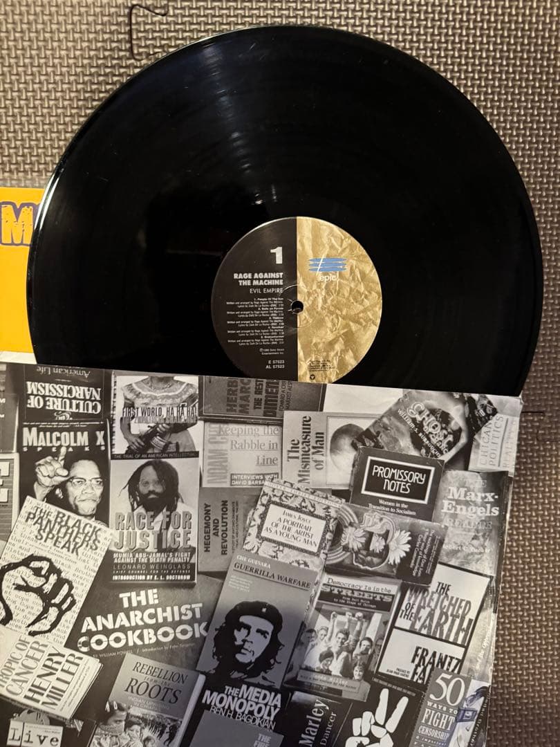洋楽 RAGE AGAINST THE MACHINE EVIL EMPIRE