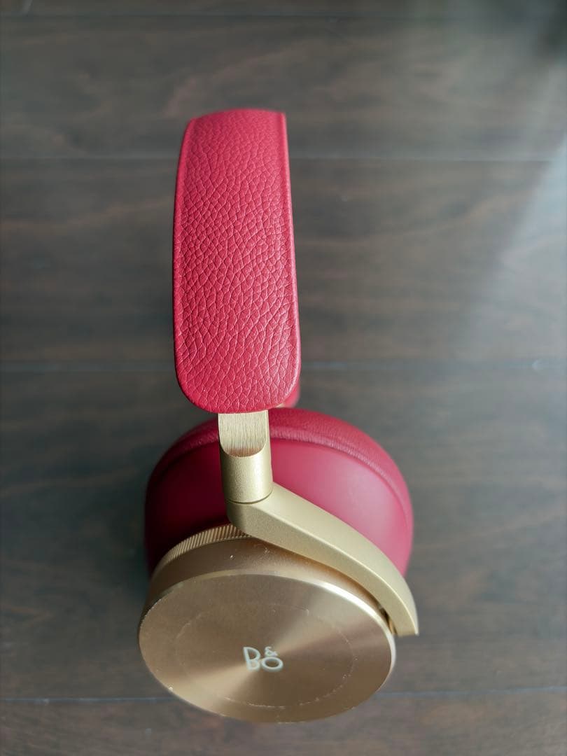 Bang & Olufsen H95 限定版Lunar Red ヘッドホン