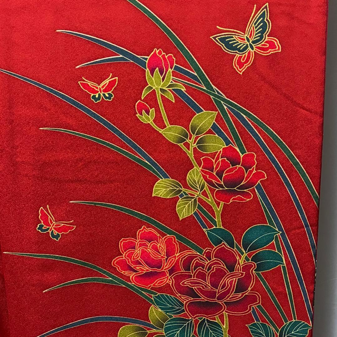 D207 振袖　薔薇　蝶々　金駒刺繍　正絹　着物　袷　極美品