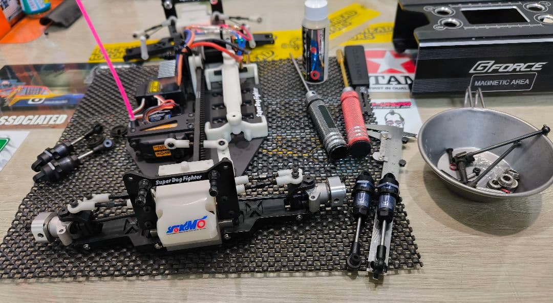 し*ー様 ヨコモ スーパードッグファイター 2.2インチタイヤ付