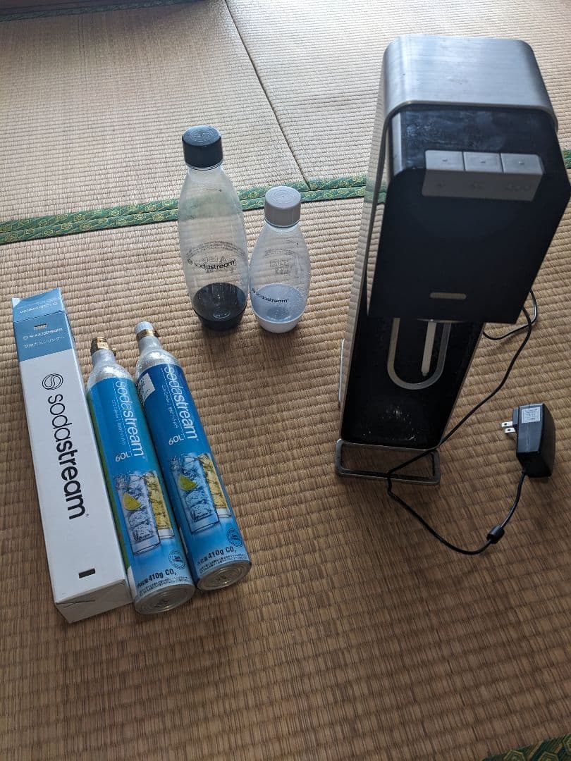 炭酸水メーカー スタンド型 ブラック ボトル2本付き
